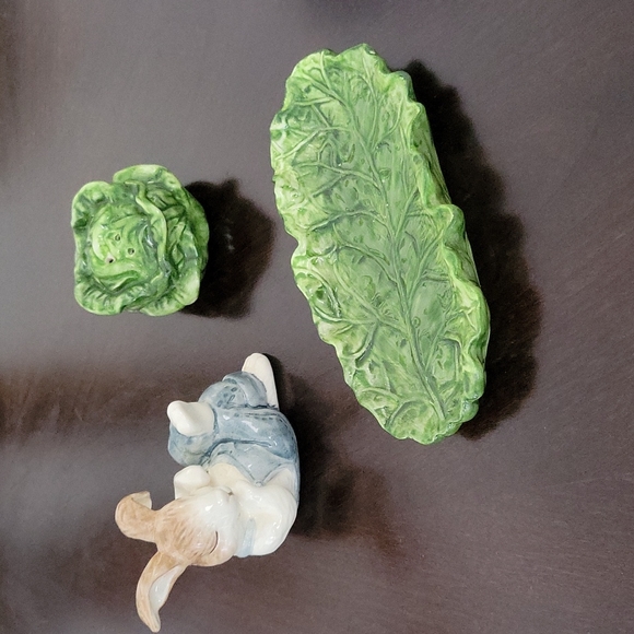 Bunny & Cabbage Design | Salt & Pepper Shaker - FINAL PRICE! - Picture 2 of 3